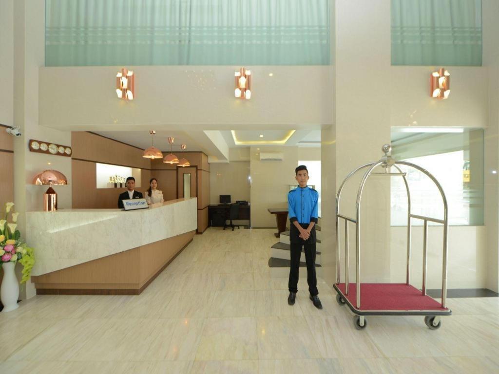 Hotel Lexus Rangun Zewnętrze zdjęcie