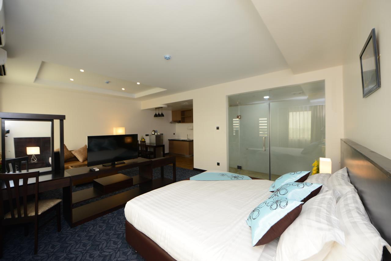 Hotel Lexus Rangun Zewnętrze zdjęcie