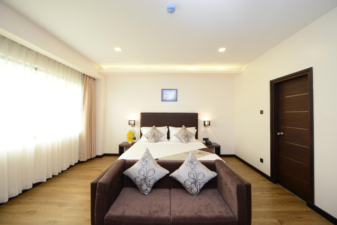 Hotel Lexus Rangun Zewnętrze zdjęcie