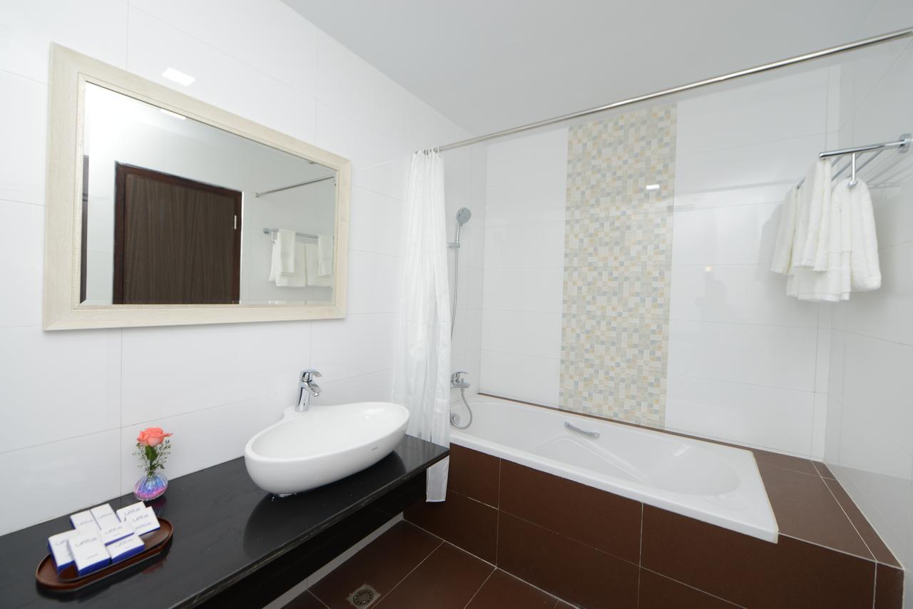 Hotel Lexus Rangun Zewnętrze zdjęcie