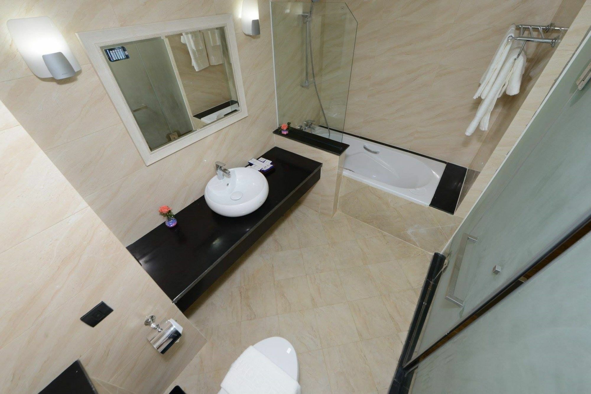 Hotel Lexus Rangun Zewnętrze zdjęcie